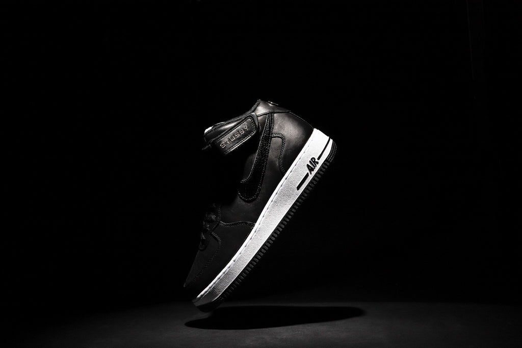 RAFFLE: STUSSY x NIKE AIR FORCE 1 '07 MID SP 
