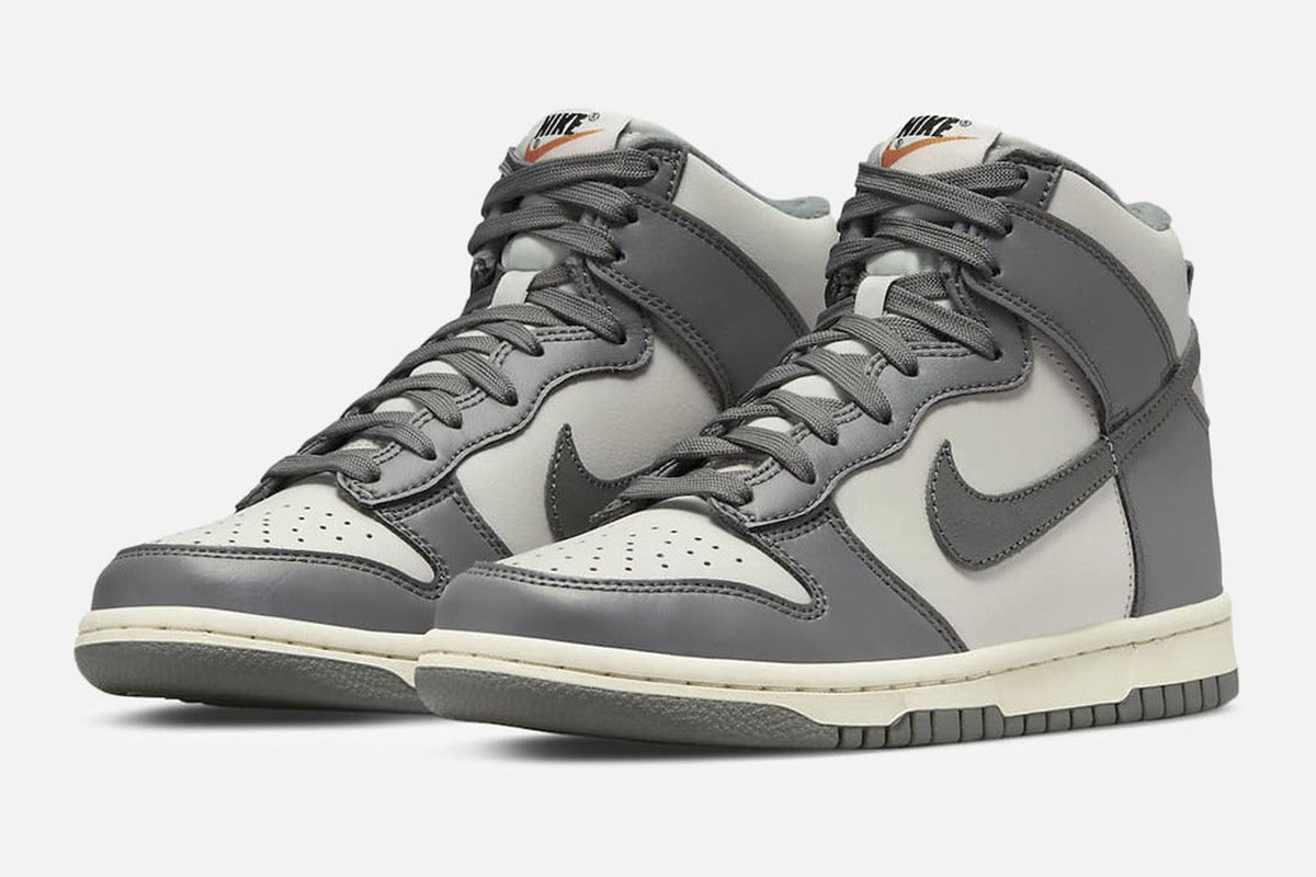 RAFFLE: NIKE DUNK HIGH RETRO SE VINTAGE "TUMBLED GREY"