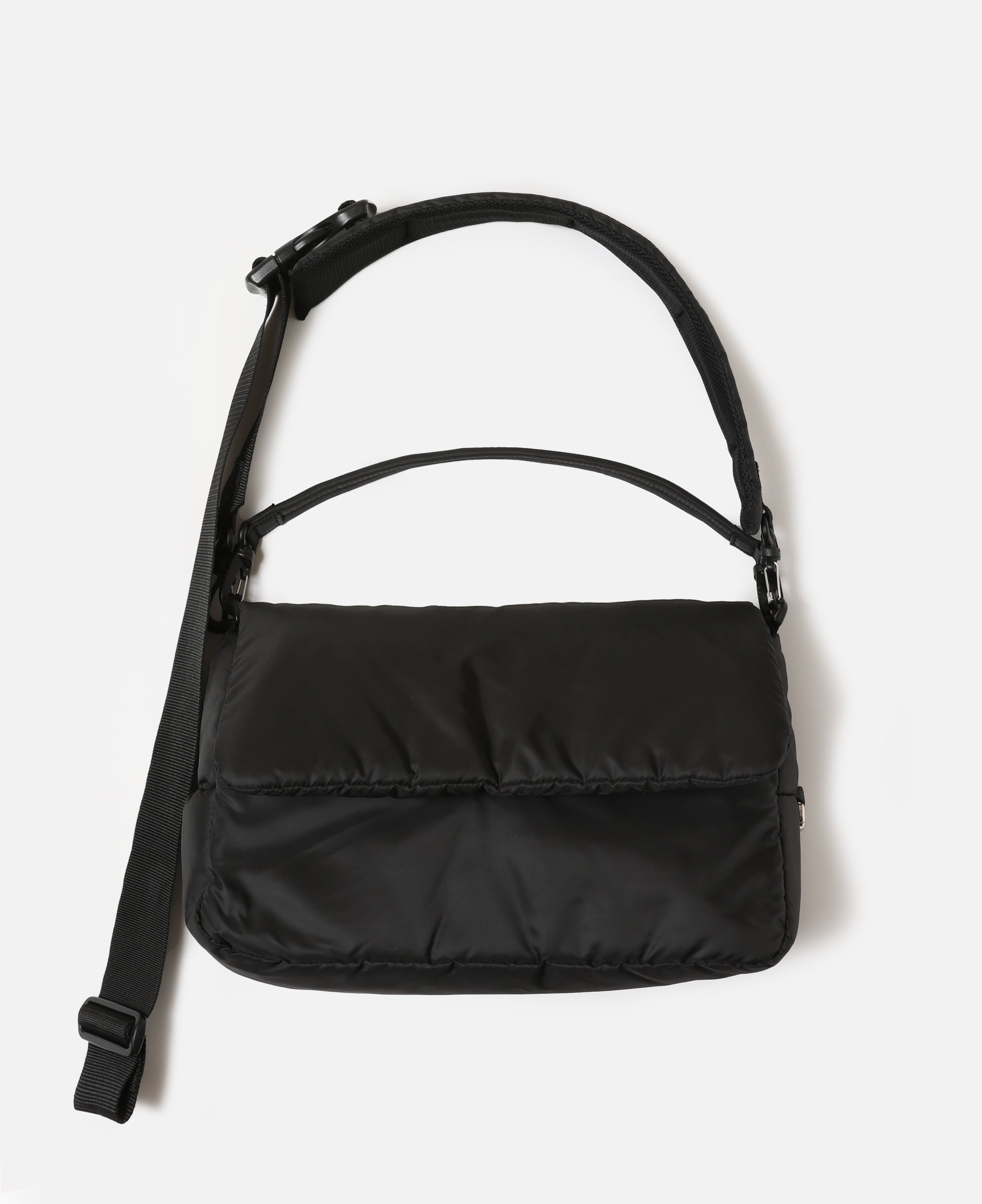Padded Flap Holiday Bag (Black)