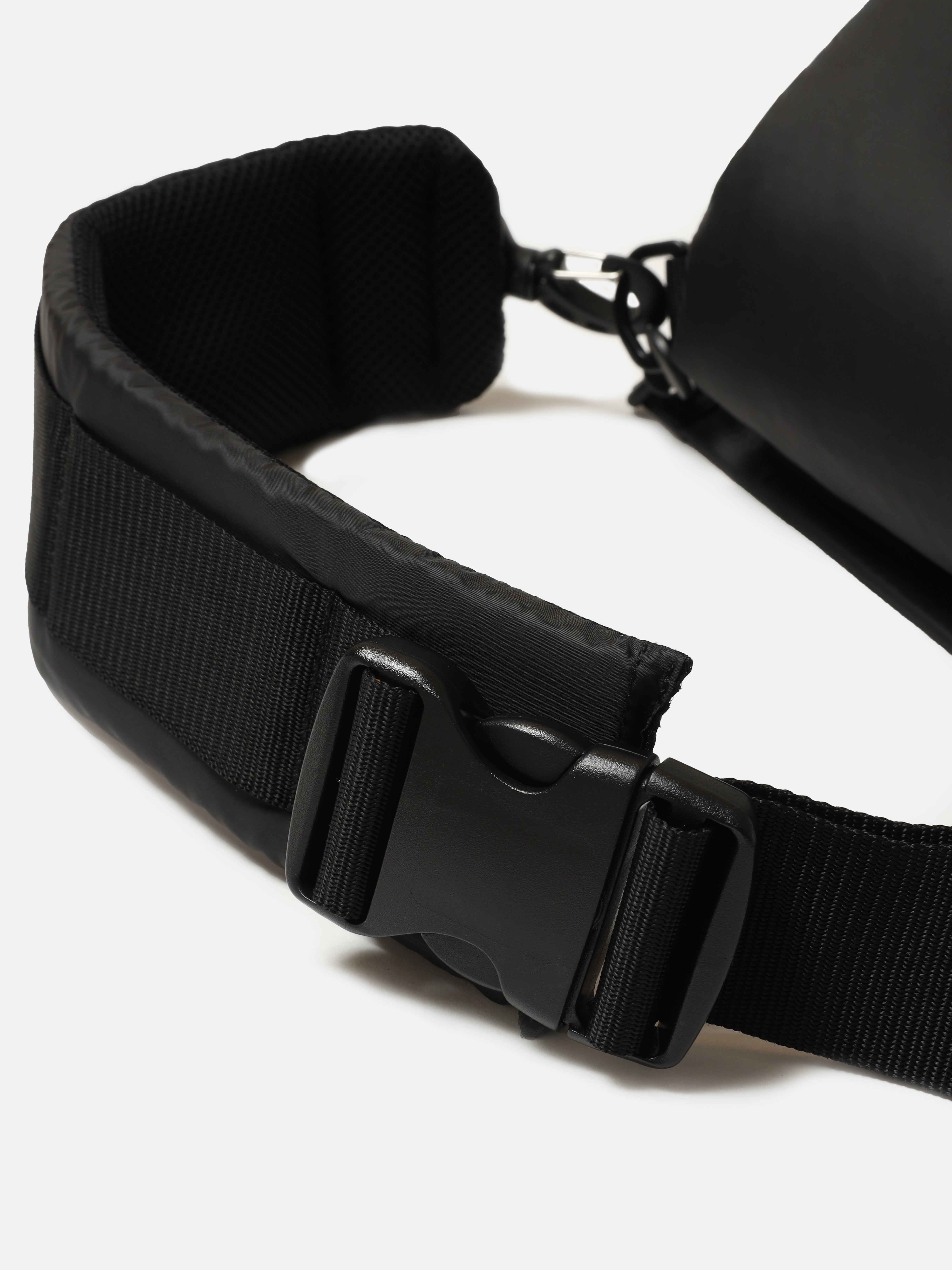 Padded Flap Holiday Bag (Black)