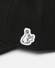 F Embroidery Logo Cap  (Black)