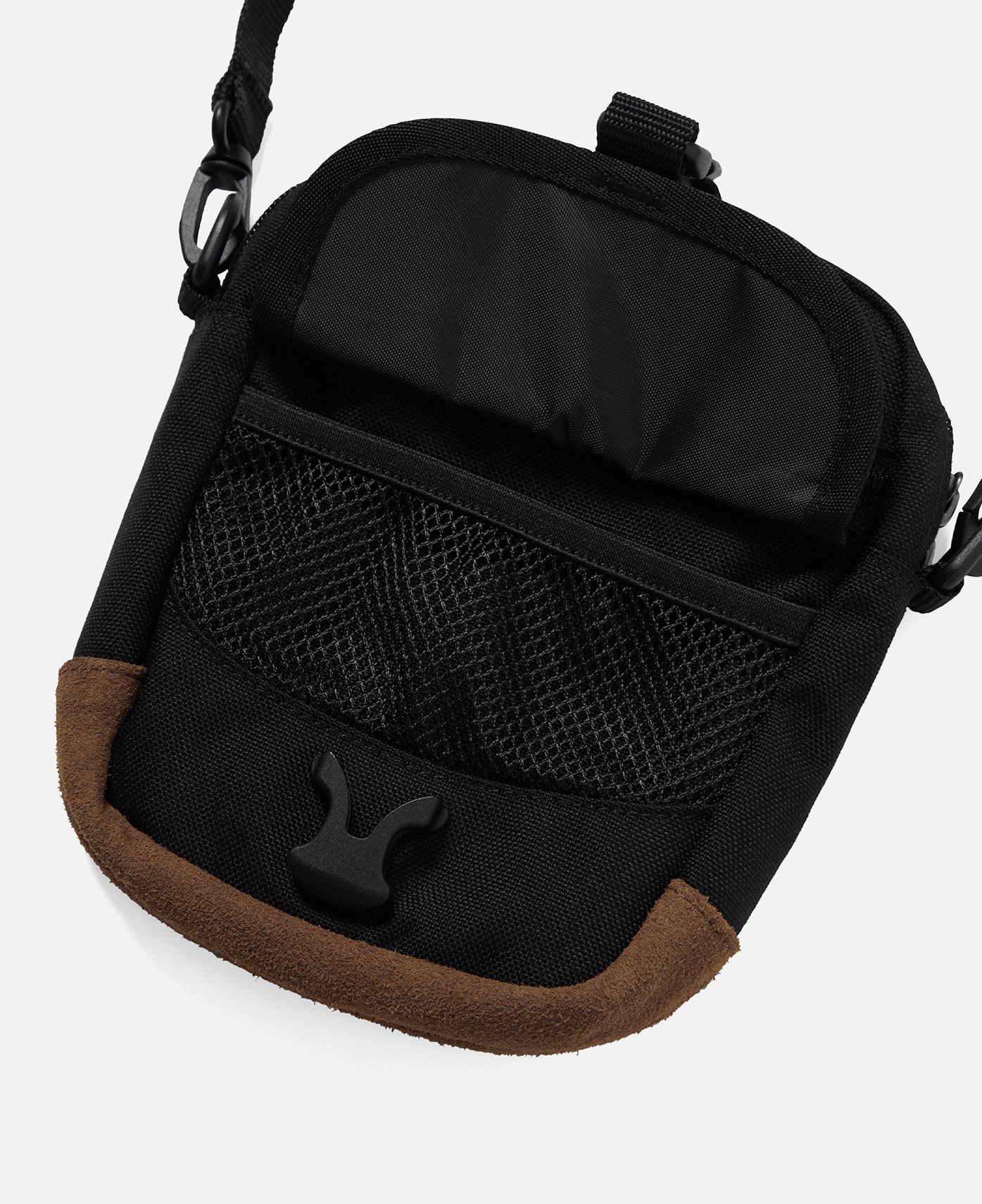 T-Logo Shoulder Bag (Black)