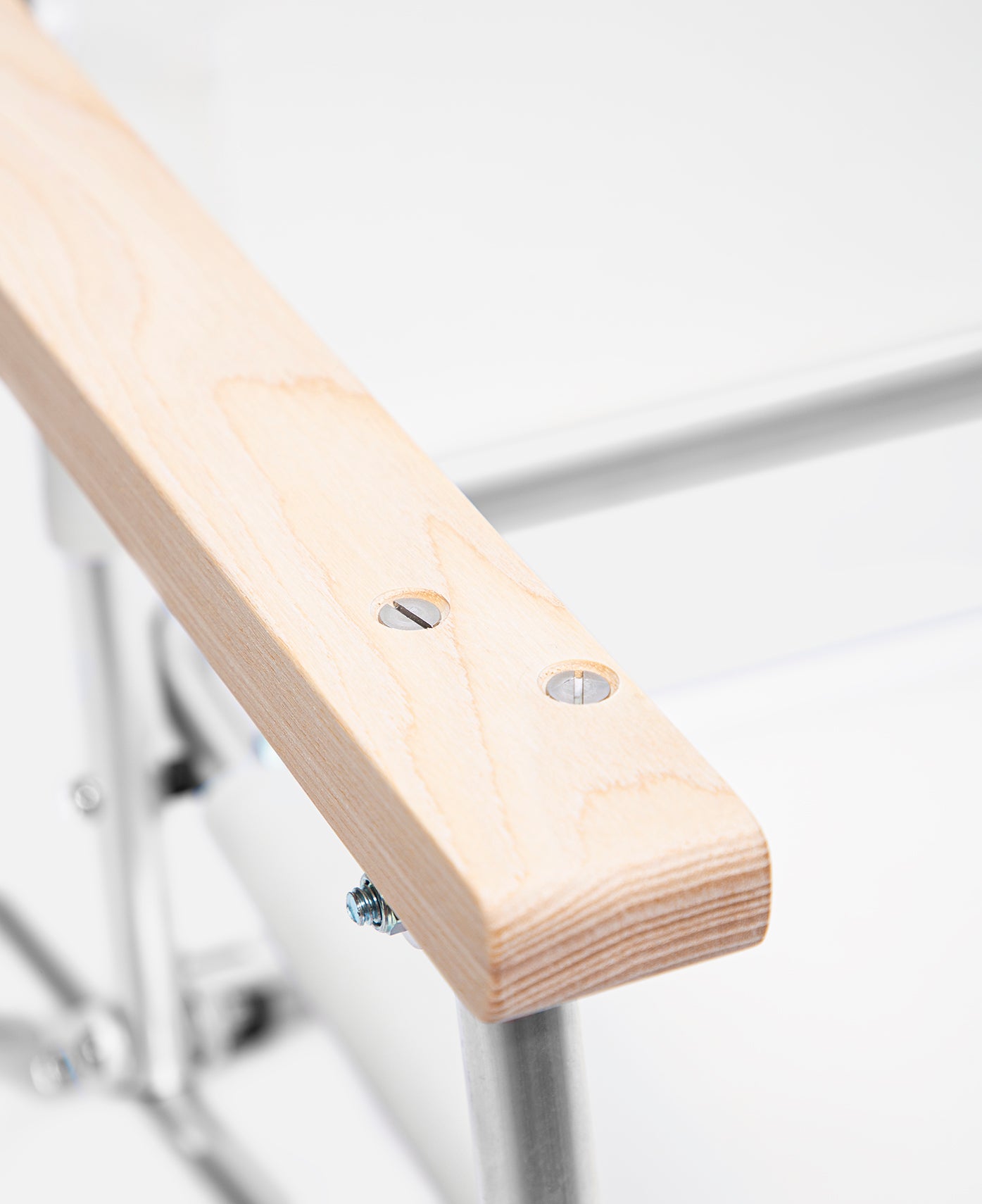 Lower Chair (White)